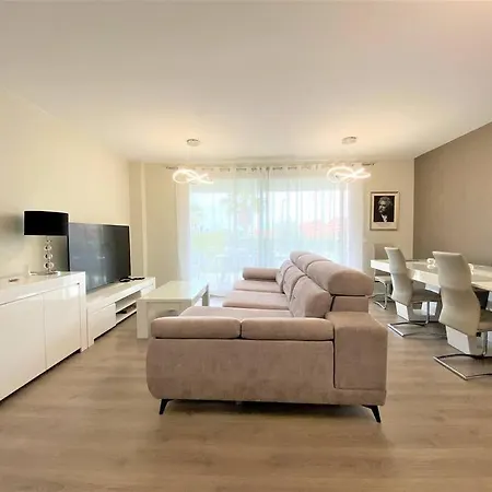 Appartement Lovely In *